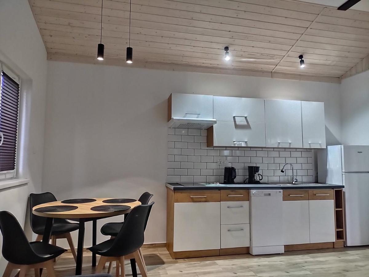 Domek Parterowy Apartamentowy Ostoja Rewal Ngoại thất bức ảnh